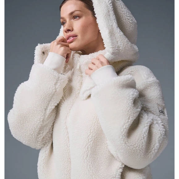 Alo Yoga Ivory Sherpa Jacket - Picture 3 of 3